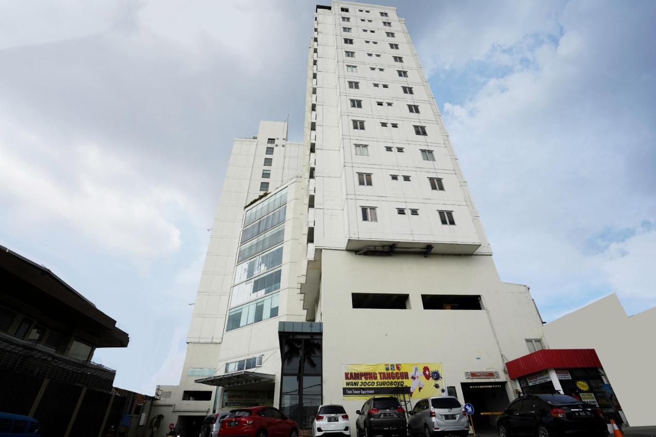 Hotel Collection O 29 Twin Tower Surabaya Esterno foto