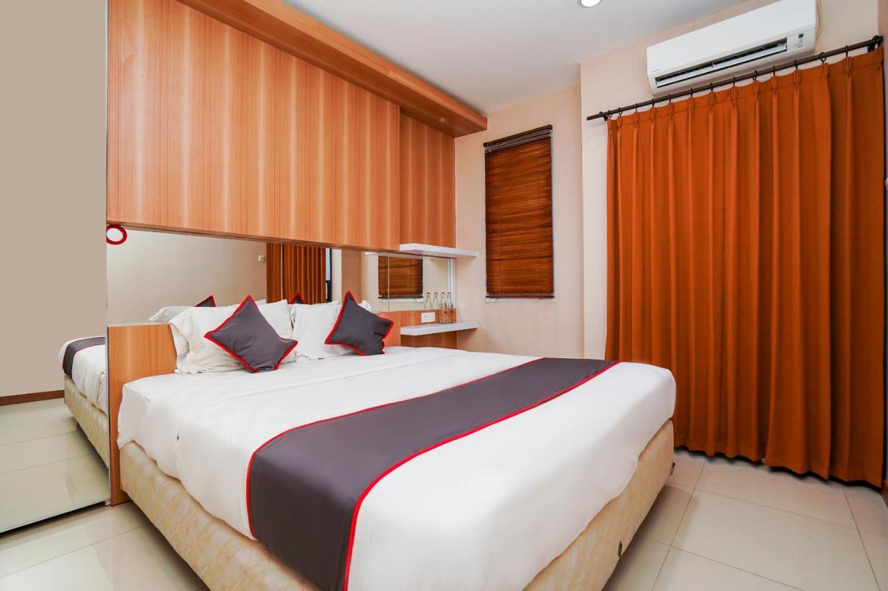 Hotel Collection O 29 Twin Tower Surabaya Esterno foto