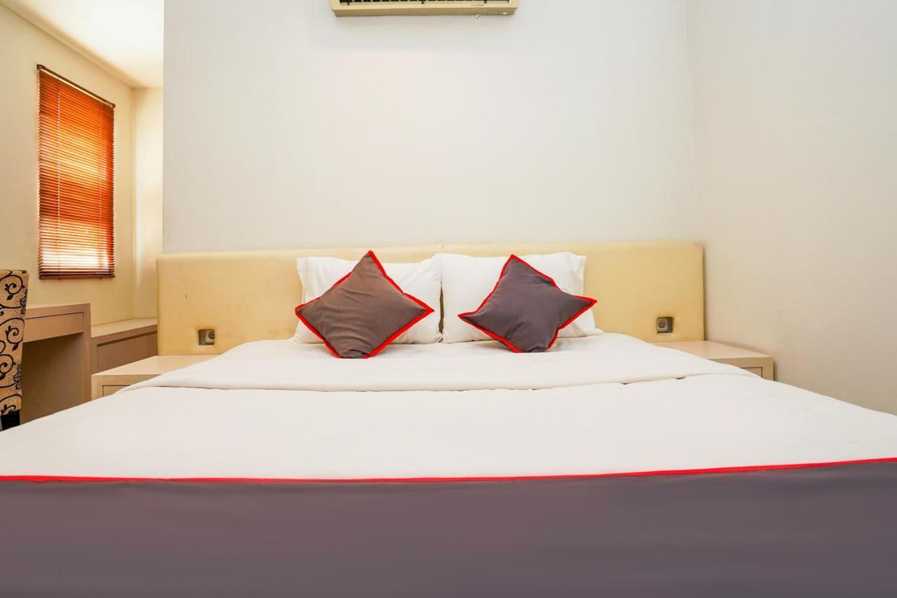 Hotel Collection O 29 Twin Tower Surabaya Esterno foto
