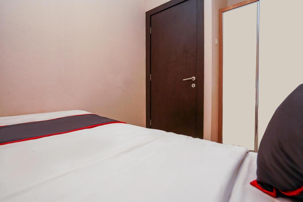 Hotel Collection O 29 Twin Tower Surabaya Esterno foto