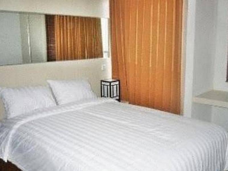 Hotel Collection O 29 Twin Tower Surabaya Esterno foto